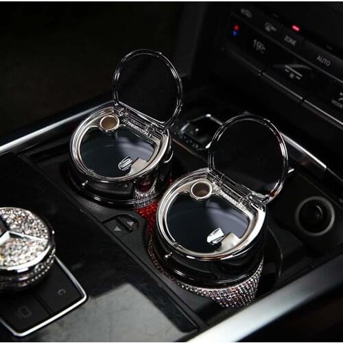 1pcs Portable Car Ashtray Luxury Rhinestones Car Cigar Cigarette Ashtray Cup Holder Ashtrays Container for Women Girls