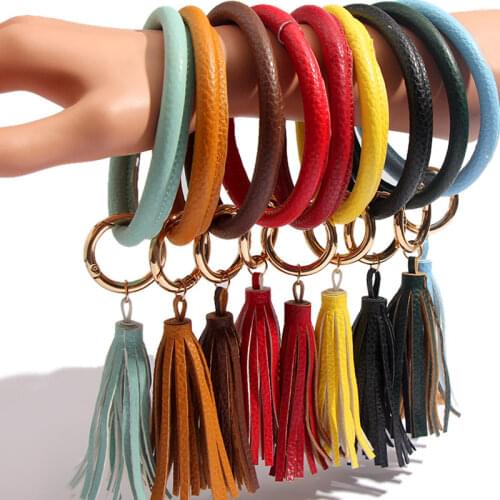 JUST FEEL PU Leather Keychain Custom Circle Colorful Tassel Wristlet Fashion Keychains Women Girl Key Ring Wrist Strap Jewelry