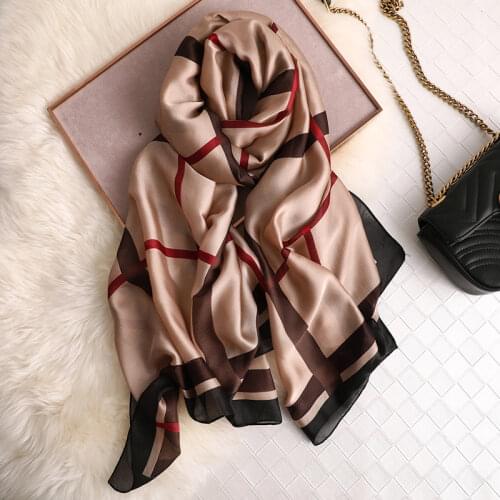 2020 Designer Brand Women Scarf Fashion Print Silk Scarves Lady Hijabs Shawls and Wraps Foulard Bandana Beach Stoles Pashmina