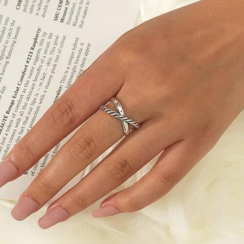 New Silver Color Vintage Cross Hollow Heart Shape Open Ring Design Adjustable Cute Fashion Love Jewelry for Women Girl Gifts