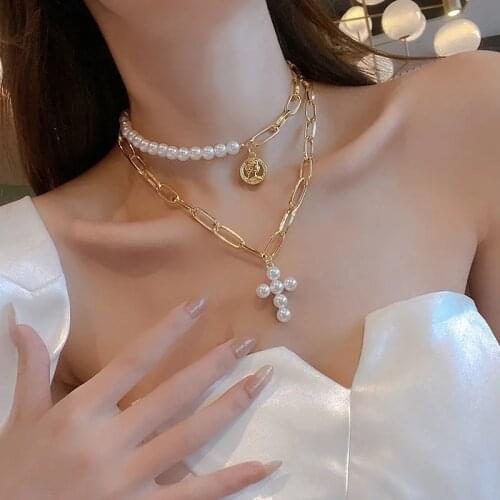 2021 Noble Elegant Multilayer Pearl Necklace Female Fashion Beaded Layered Pendant Necklace Party Travel Gift Jewelry For Women