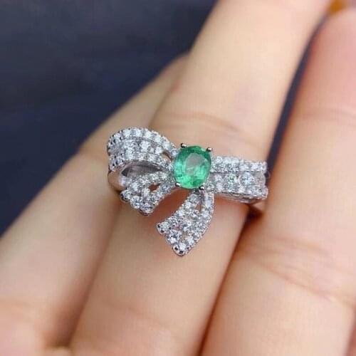 Lovely Grace Hemp Flowers Round Natural Green Emerald Gem Ring S925 Silver Natural Gemstone Ring Womens Office Party Jewelry