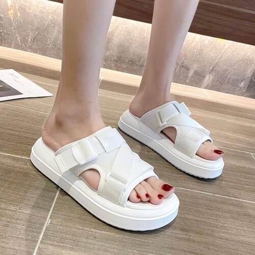Women Slippers 2021 New Heels Sandals For Summer Slippers Shoes Women Flip Flop Designer Platform Shoes Heels Chausson Femme