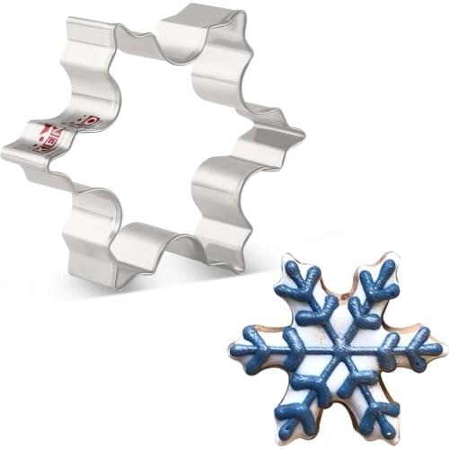 KENIAO Snowflake Cookie Cutter for Christmas Party Biscuit / Fondant / Pastry / Sandwiches Cutter - 7.8 * 9 cm - Stainless Steel