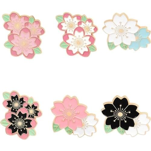 Pink Flower Brooches For Women Fashion Custom Metal Plant Enamel Pin Backpack Badge Lapel Pins Jewelry Gift Wholesale