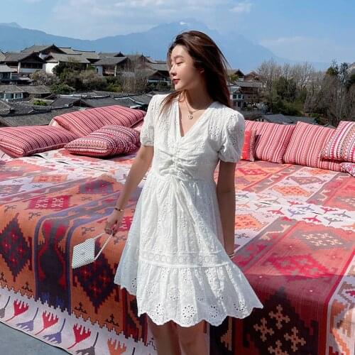 2021 New Fashion Runway Womens Summer Dress Sexy Drawstring V-Neck Lace Hollow Out Embroidery White Dresses