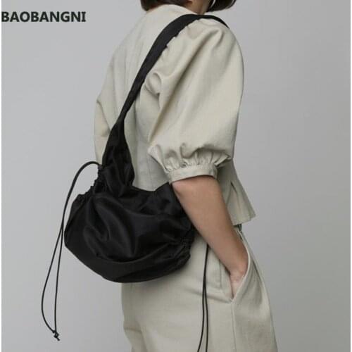 Solid Color Nylon Totes Shoulder Bags for Women Personalized Pleated Drawstring Lady Bag Simple Female Commuter Handbag