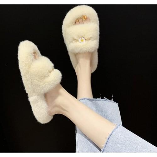 New Fashion Net Red Hair Woolen Slipper Womens 2020 Fashion Wear Thick Bottom Woolen Slipper Chrysanthemum Christmasdr54