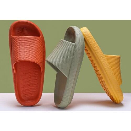 Spot Home Solid Color Thick-Soled Slippers Couple Fashion Non-Slip Bathroom Slides Street Trend Slippers Wholesale