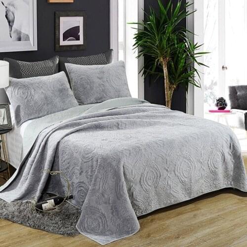 Plush Winter Bedspread Quilt Set 3pcs Cotton Coverlet Embroidered Quilts Bed Cover Pillowcase King Queen Size Bedding Blanket