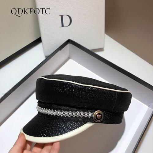2021 Autumn New Hat Women Lmitation Fish Skin Military Hats Fashion Pearl Europe America Simplicity Hemming Flat Top Cap QDKPOTC