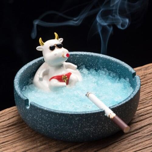 Personalized Animal Social Bull Ashtray Home Living Room Trend Ceramic Large-capacity Anti-fly Ash Office Ashtray Ornaments