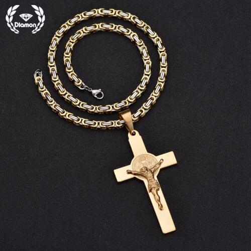 Diamon 2021 New Jewelry Crucified Christ Christian Priest Jesus Necklace for Man and Women Christianity Gifts Collier Cheap