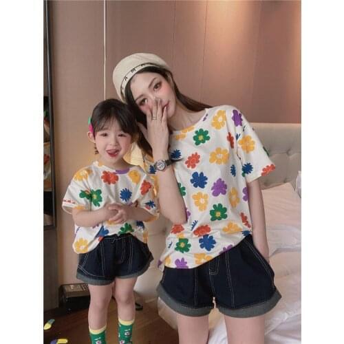 Parent-child Outfit Childrens Wear 2021 Summer Korean Flower Smile Print Thin Short Sleeve Tshirt For Boys And Girls