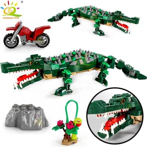 HUIQIBAO TOYS 520pcs Jurassic Dinosaur World Giant Crocodile Building Blocks for Children city Educational Bricks with 3 Figures
