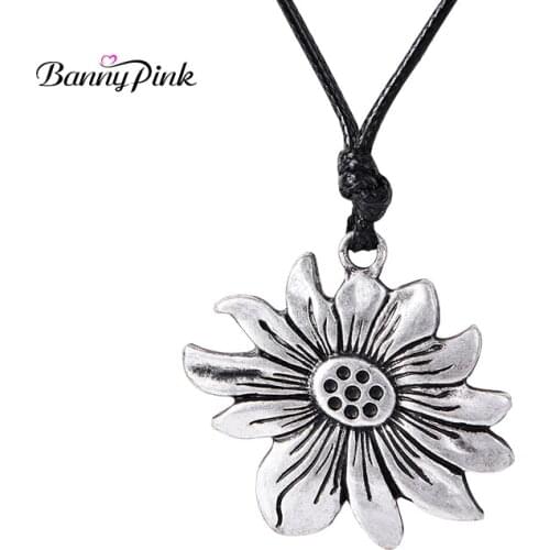 Banny Pink Cute Alloy Sunflower Pendant & Necklace For Women Big Metal Dangle Necklace New Rope Chain Long Necklace Colliers