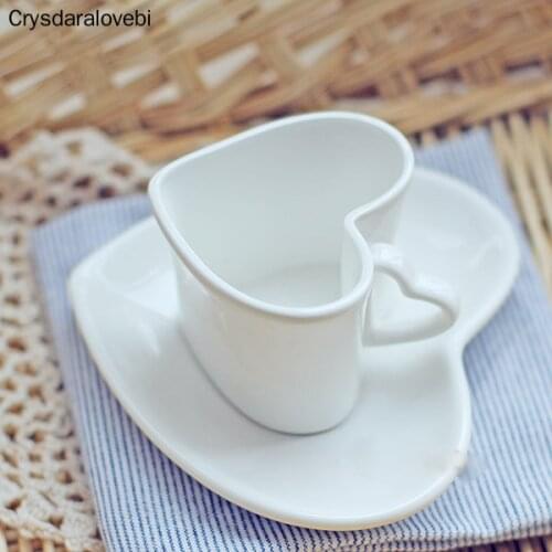 Love ceramic couple cup coffee cup saucer set heart shaped afternoon tea espresso coffee cup saucer safflower tea cup set