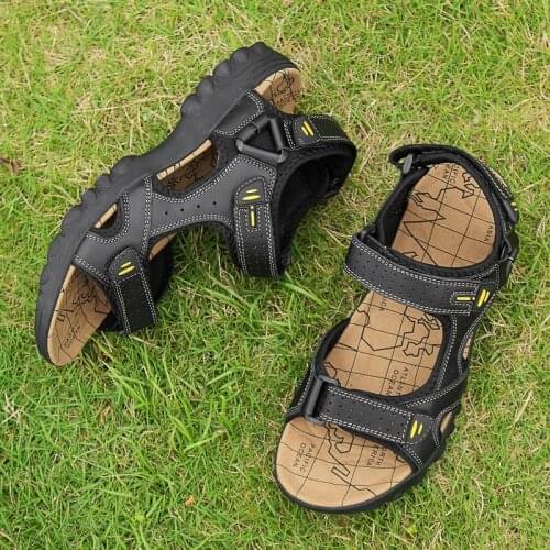 Man Beach Flip Flops Breathable Work Shoes Sandalet Erkek Mens Summer Sandalias De Cuero Para Hombre Sneakers
