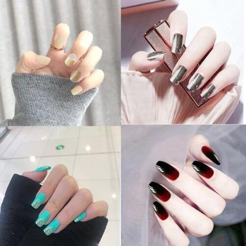 24Pcs Luxury False Nails Tips UV Glue Snake Pattern Frame Chocolate Full Maicure Sets Short Flat Matt European Diamond Fake Nail