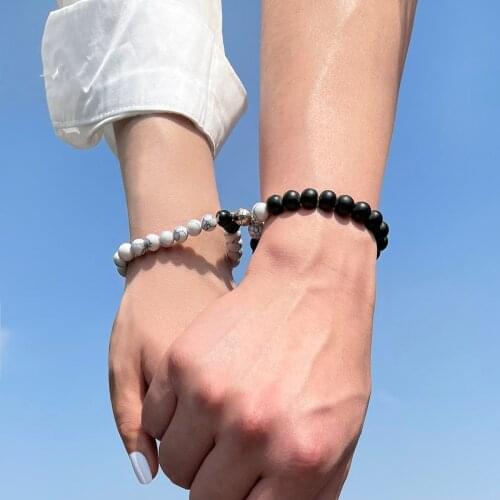 April well White Bracelets