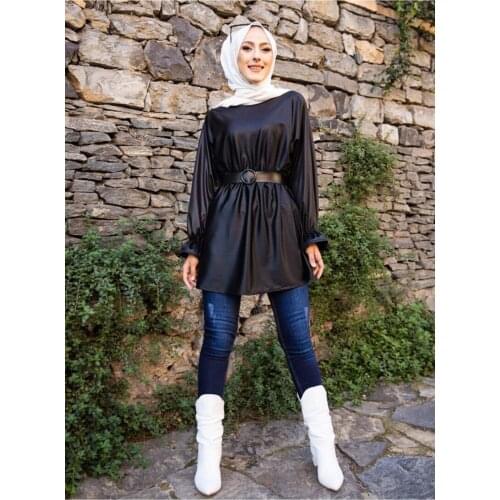 Bat Sleeve Tunic-Black