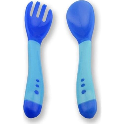 2pc Baby Spoon Fork Safety Temperature Sensing Newborn Flatware Feeding Cucchiaio Morbido Tongue Spoon Children Plastic Spoon