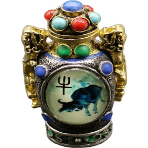 China Old National Style Old Tibetan Silver Snuff Bottle