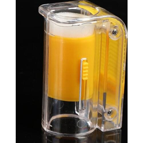 Queen Bee Catcher Cage Queen Bee Marking Bottle One Handed Marker Bottle Plunger Plush Beekeeping Tools Garden Beekeeper