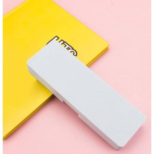 D57D Simple Large Plastic Pencil Case Hard Cover Waterproof Cute Small Paint Brush Holder Case Portable Children Favorites