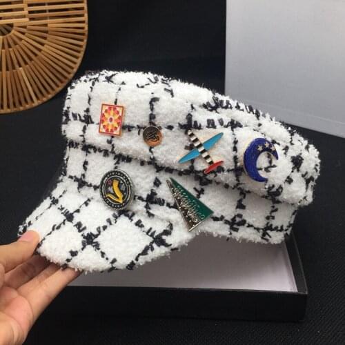 New winter grid cap military hats badge navy fashion restoring ancient ways joker female elegant beret military hats