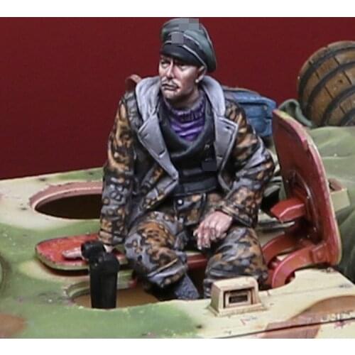 1/35 GERMAN OFFICER, WWII tank soldier, Resin Model Soldier, GK, World War II military theme, Unassembled and unpainted kit