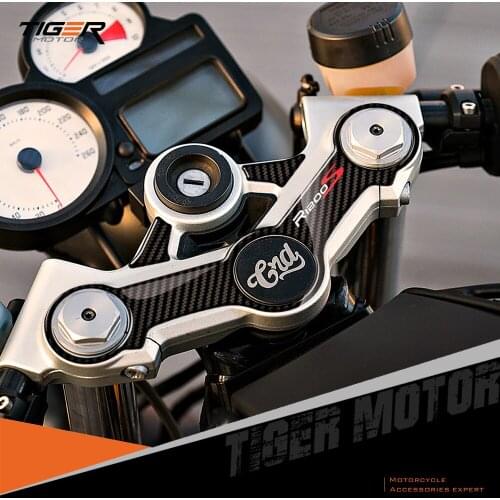 For BMW Motorrad R1200S 2006-2010 3D Carbon-look Upper Triple Yoke Defender