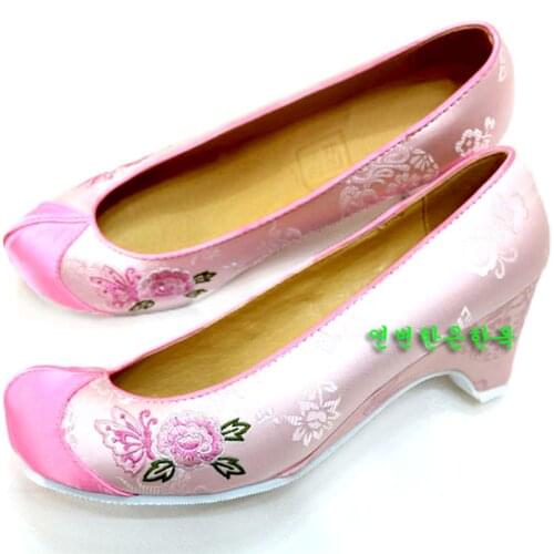 Embroidered Hook Shoes Rose Pink Hanbok Shoes 5cm High Heel Ladies Shoes Satin Hanfu Shoes HE-X2014