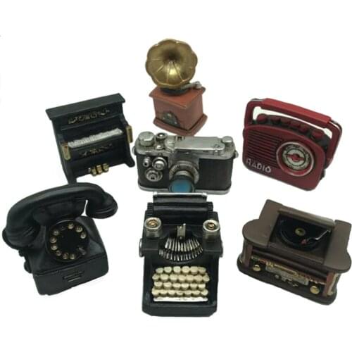 Retro Resin Mini Radio Pianos Cameras Telephone Model Antique Imitation Nostalgia Wireless Ornament Craft Bar Home Decor Gift