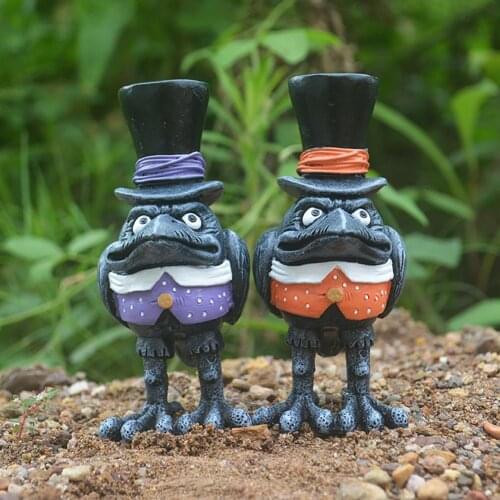 Resin Crow Ornaments Exquisite Eye-Catching Farmhouse Fences Lawn Ornaments Resin Lawn Ornaments Anti-Corrosion for Patio