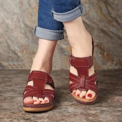 Comfortable Shoes Woman Casual Sandals Fashion Slippers Platform Wedge Heel Non-slip Hole Beach Shoes Style Wedge Heel Plus Size