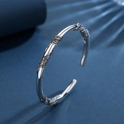 Fashion Womens S925 Retro Silver Plated Solid Glossy Flowers Noisy Personality Open Bracelet Gift 189