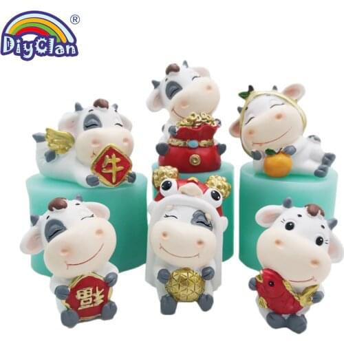 2021 Baby Cattle Mold Year Of The Ox Chocolate Cake Decoration Tools Bull Silicone Moulds Lovely Cow Plaster Ornament Kitchen
