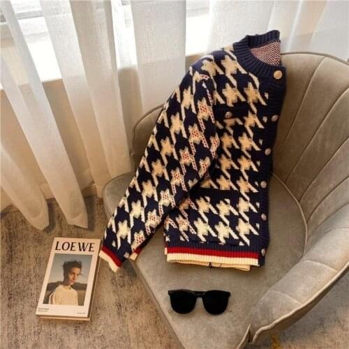 Short knitted cardigan 2021 autumn and winter new style ladies design sense niche retro Japanese long-sleeved round neck sweater