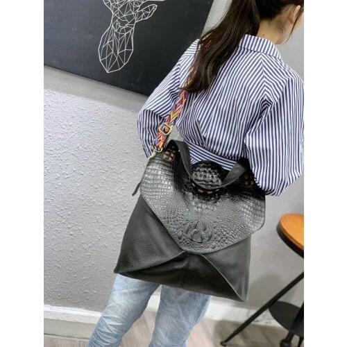 Ladies Leather Shoulder Bag Casual Large Bag Soft Leather Female Bag Large Capacity Cowhide Contrast Color Crossbody Bag