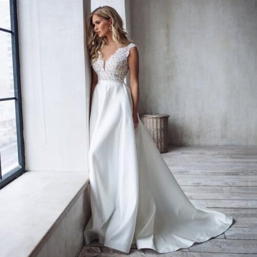 V-Neck Sleeveless Satin Lace Appliques Pearls A-Line Wedding Dress 2021 Vestido De Noiva Bridal Gown