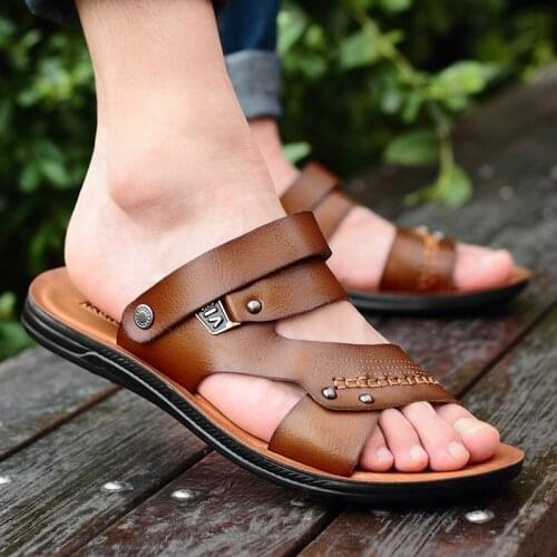 Mens Slippers Mens New Summer Word Sand Beach Shoes Soft Bottom Casual Massage Non-slip Leather Sandals Mens Shoes Men Shoes