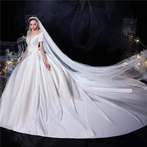 Simple V-Neck Royal Train Wedding Dress White Satin Ruffles Short Sleeves Criss-Cross Straps 2021 New Style Married Apparel