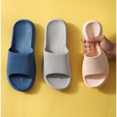 Mens Slippers EVA Material Thick-soled Non-slip Breathable Womens Slippers Waterproof Wear-resistant Indoor Couple Sandals