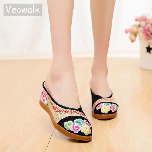 Veowalk Vintage Women Linen Cotton Embroidered Close Toe Slippers Wedge Heel Platforms Shoes for Ladies Woman Comfort Slides