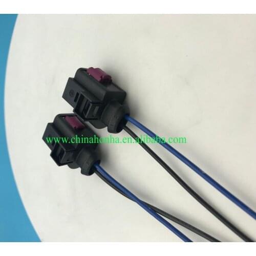 Free shipping 4D0971992 4D0 971 992 2 Pin Engine Harness Motor Horn Plug Connector Wire Harness For A3 A4 A5 A6 Q7 TT