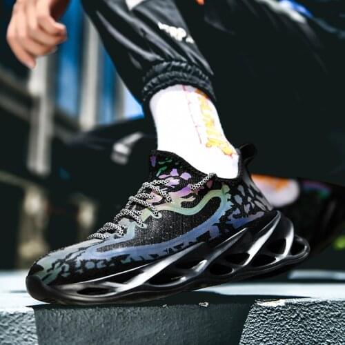 Slip-on Sports Shoes Man Big Size White Sneakers Low Top Running Shoes Breathable Mesh Sport Shoe for Man Blade Trainers 39-46