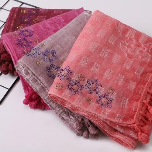 Wholesale Women Tassel Hijab Embroidery Lace Scarf Hot Drilling Wrap Crystals Islamic Shawls Headband Cotton Linen Foulard