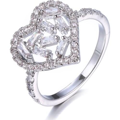 Bettyue Popular Love Model Filled With Cubic Stones Irregular Arrangement White Ring For Women&Girls Charming Gift In Banquet