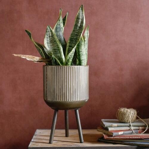 Bronze plant pots Retro Industrial style metal flower pot with foot Size L flower pot plant pots decorative